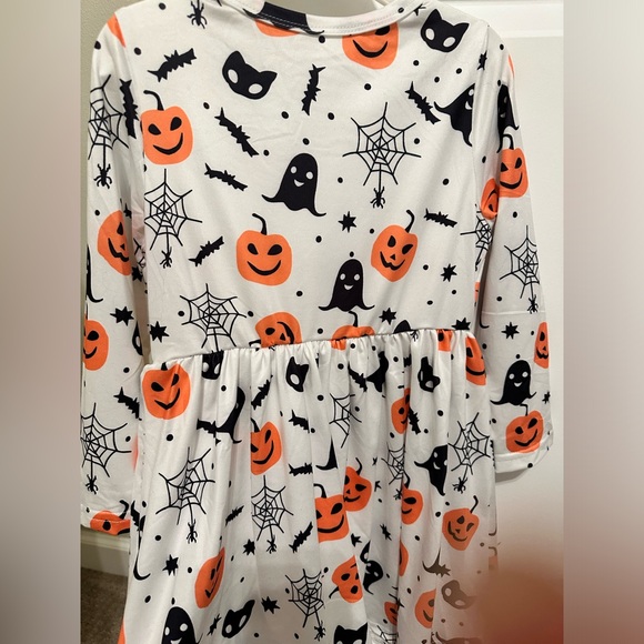 NWOT- Girls Halloween Dress - Picture 2 of 3